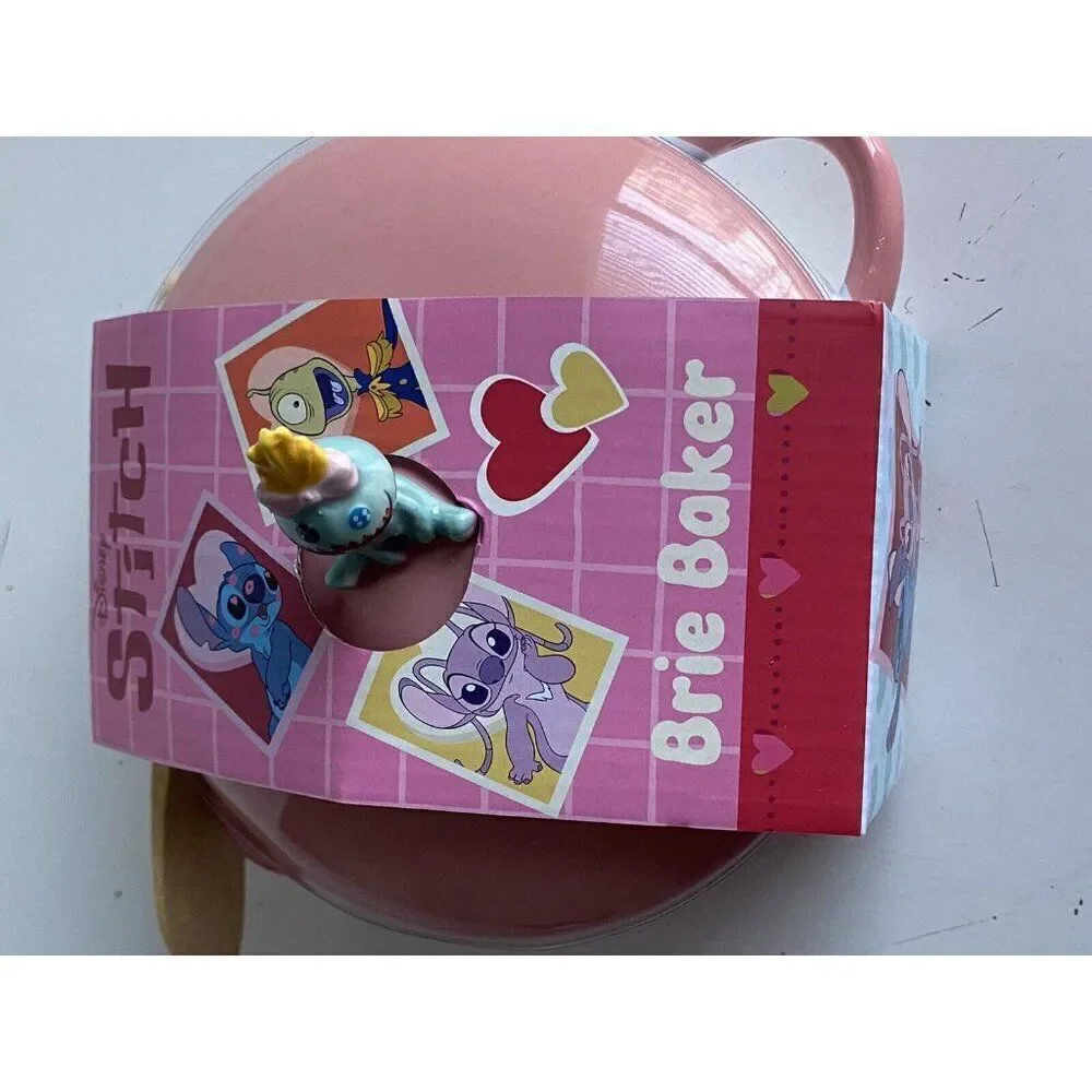 Disney Stitch And Angel Valentines Hearts Ceramic Brie Baker‎ & Wood Spoon NEW